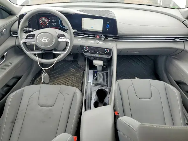 KMHLM4DG2RU745351 2024 HYUNDAI ELANTRA - Image 8