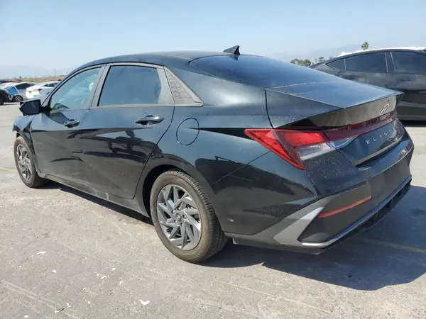 KMHLM4DG2RU745897 2024 HYUNDAI ELANTRA - Image 2