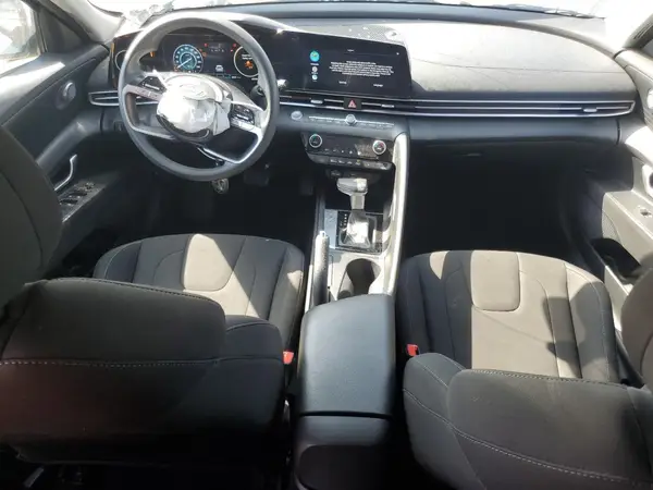 KMHLM4DG2RU745897 2024 HYUNDAI ELANTRA - Image 8