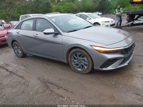 KMHLM4DG2RU748606 2024 HYUNDAI ELANTRA - Image 1
