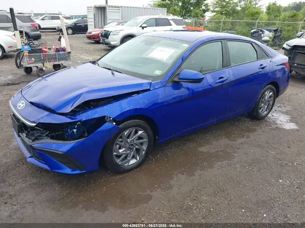 KMHLM4DG2RU749447 2024 HYUNDAI ELANTRA - Image 2