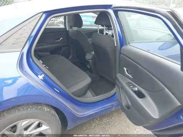 KMHLM4DG2RU749447 2024 HYUNDAI ELANTRA - Image 8