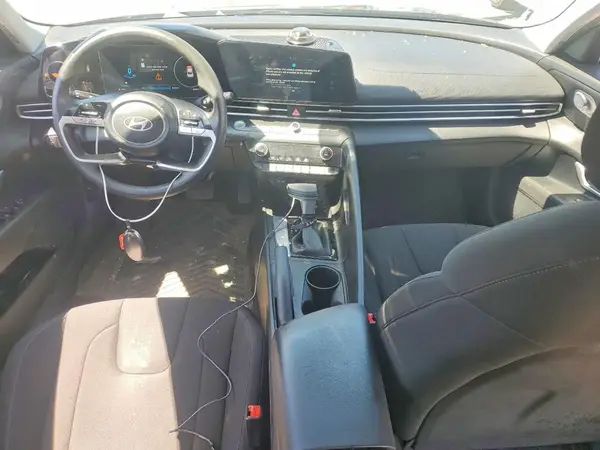 KMHLM4DG2RU751263 2024 HYUNDAI ELANTRA - Image 8