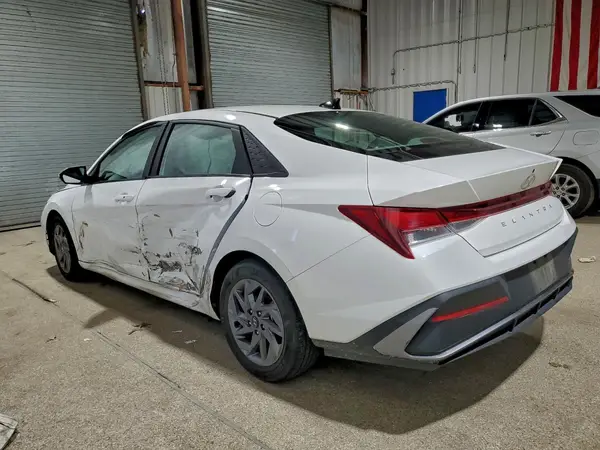 KMHLM4DG2RU751361 2024 HYUNDAI ELANTRA - Image 2