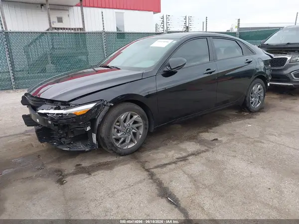 KMHLM4DG2RU755328 2024 HYUNDAI ELANTRA - Image 2