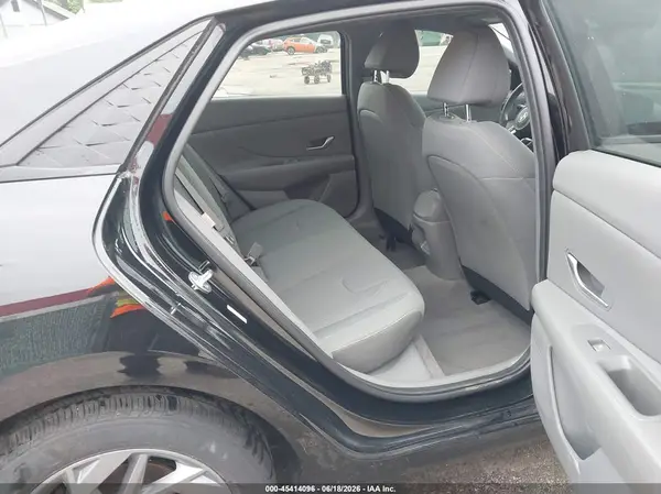 KMHLM4DG2RU755328 2024 HYUNDAI ELANTRA - Image 8