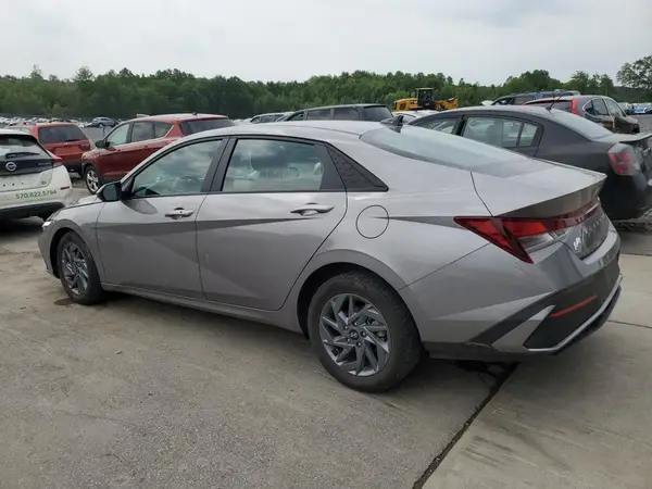 KMHLM4DG2RU756964 2024 HYUNDAI ELANTRA - Image 2