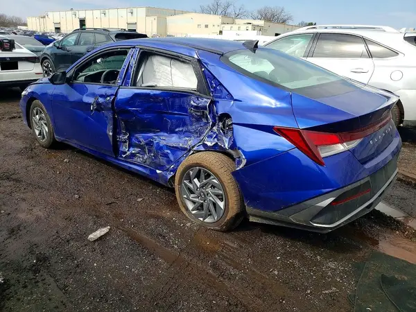 KMHLM4DG2RU759640 2024 HYUNDAI ELANTRA - Image 2