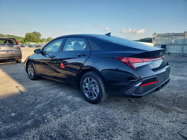 KMHLM4DG2RU764353 2024 HYUNDAI ELANTRA - Image 2