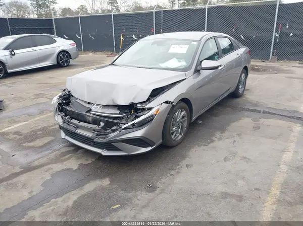 KMHLM4DG2RU772369 2024 HYUNDAI ELANTRA - Image 2