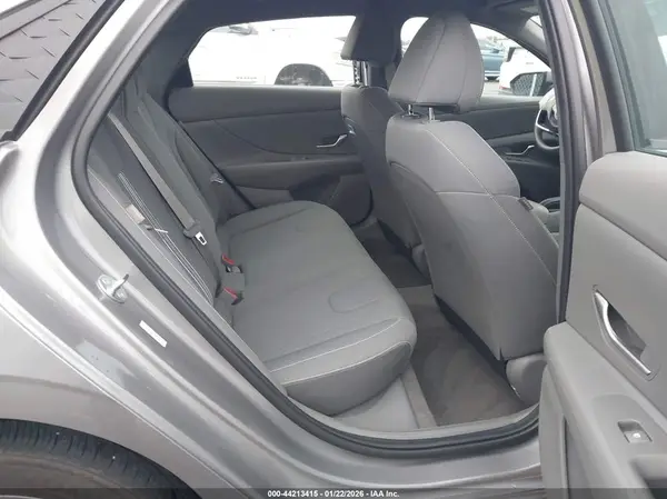 KMHLM4DG2RU772369 2024 HYUNDAI ELANTRA - Image 8