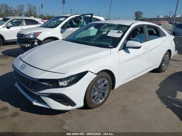 KMHLM4DG2RU776440 2024 HYUNDAI ELANTRA - Image 2