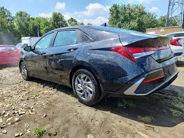 KMHLM4DG2RU777619 2024 HYUNDAI ELANTRA - Image 2