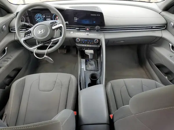 KMHLM4DG2RU785025 2024 HYUNDAI ELANTRA - Image 8