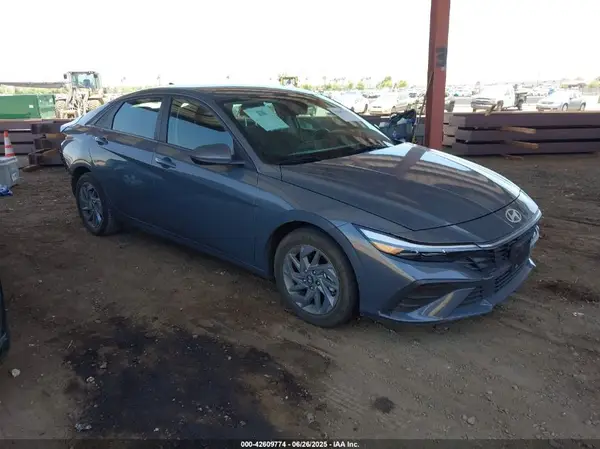 KMHLM4DG2RU785963 2024 HYUNDAI ELANTRA - Image 1