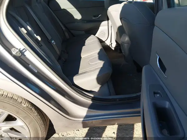 KMHLM4DG2RU786336 2024 HYUNDAI ELANTRA - Image 8