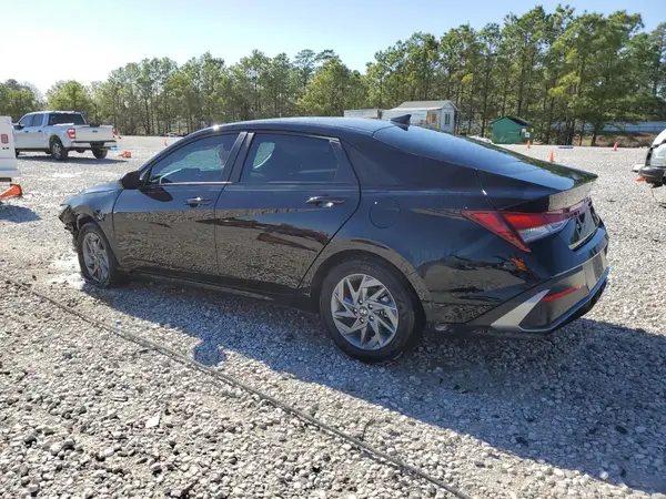 KMHLM4DG2RU787017 2024 HYUNDAI ELANTRA - Image 2