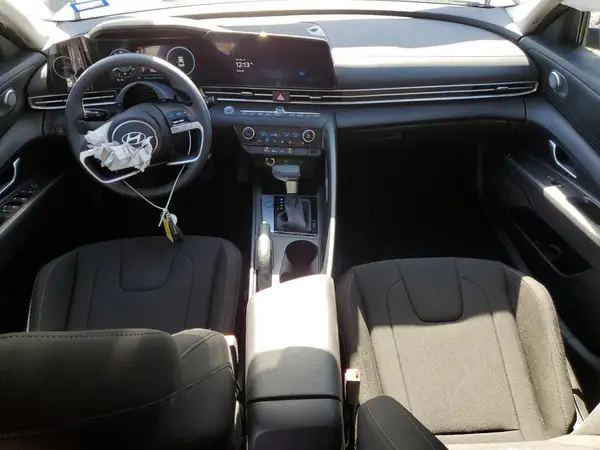KMHLM4DG2RU787017 2024 HYUNDAI ELANTRA - Image 8