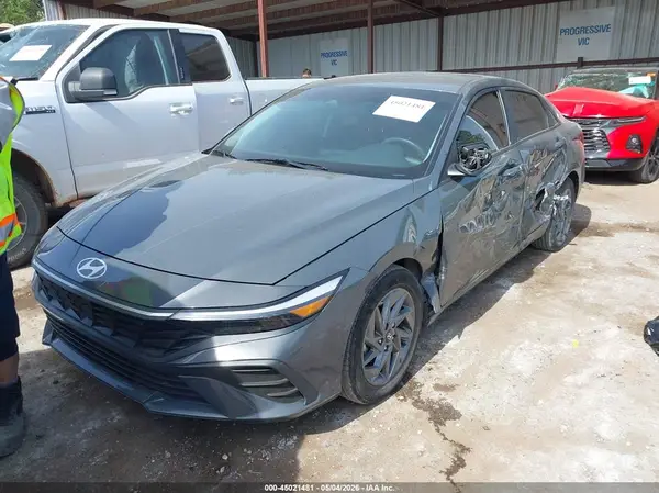 KMHLM4DG2RU789706 2024 HYUNDAI ELANTRA - Image 2