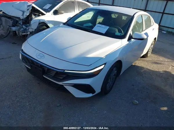 KMHLM4DG2RU792380 2024 HYUNDAI ELANTRA - Image 2
