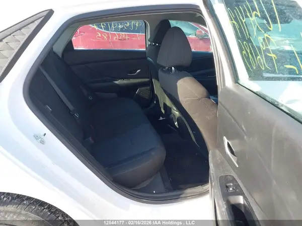 KMHLM4DG2RU796185 2024 HYUNDAI ELANTRA - Image 8