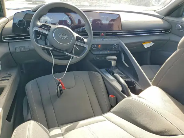 KMHLM4DG2RU799359 2024 HYUNDAI ELANTRA - Image 8