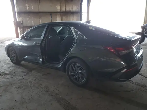 KMHLM4DG2RU807122 2024 HYUNDAI ELANTRA - Image 2