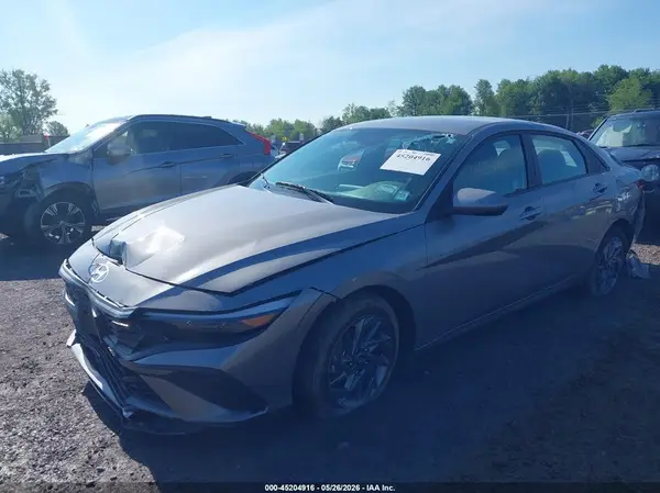 KMHLM4DG2RU813809 2024 HYUNDAI ELANTRA - Image 2