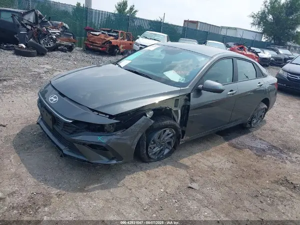 KMHLM4DG2RU816984 2024 HYUNDAI ELANTRA - Image 2