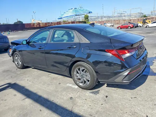 KMHLM4DG2RU840962 2024 HYUNDAI ELANTRA - Image 2