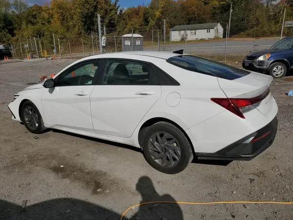 KMHLM4DG2RU845658 2024 HYUNDAI ELANTRA - Image 2