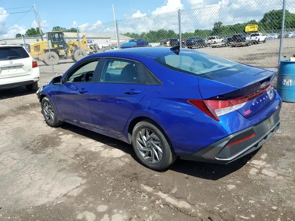 KMHLM4DG2RU847569 2024 HYUNDAI ELANTRA - Image 2