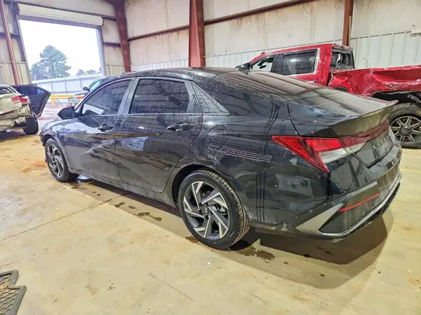KMHLM4DG2SU010648 2025 HYUNDAI ELANTRA - Image 2