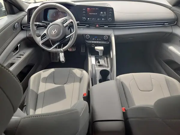 KMHLM4DG2SU011752 2025 HYUNDAI ELANTRA - Image 8