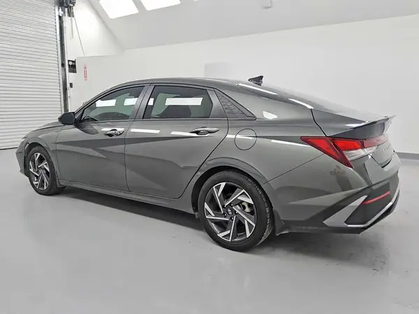 KMHLM4DG2SU012755 2025 HYUNDAI ELANTRA - Image 2