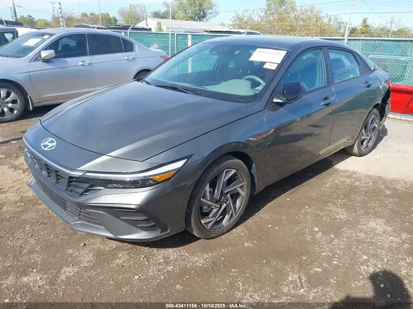 KMHLM4DG2SU021004 2025 HYUNDAI ELANTRA - Image 2
