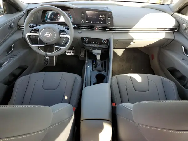 KMHLM4DG2SU021293 2025 HYUNDAI ELANTRA - Image 8