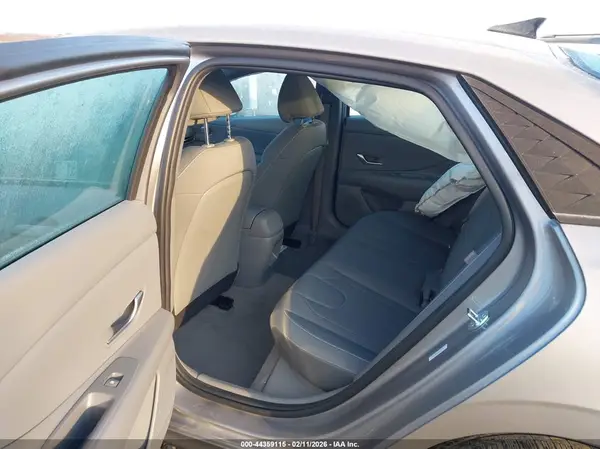 KMHLM4DG2SU025151 2025 HYUNDAI ELANTRA - Image 8