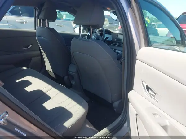 KMHLM4DG2SU039602 2025 HYUNDAI ELANTRA - Image 8