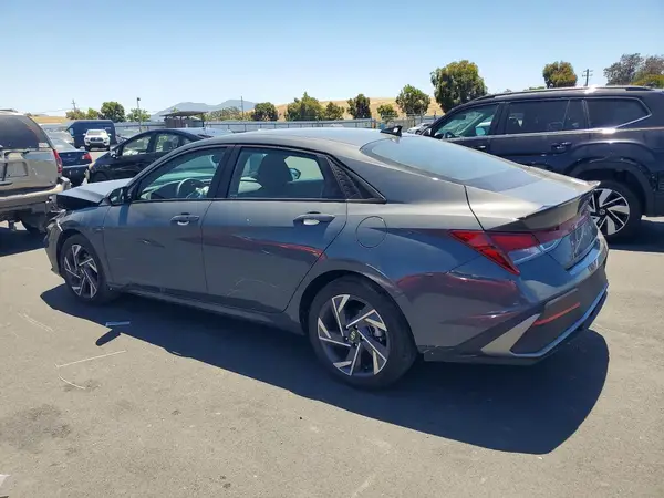 KMHLM4DG2SU040555 2025 HYUNDAI ELANTRA - Image 2