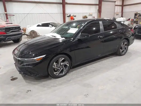 KMHLM4DG2SU047165 2025 HYUNDAI ELANTRA - Image 2