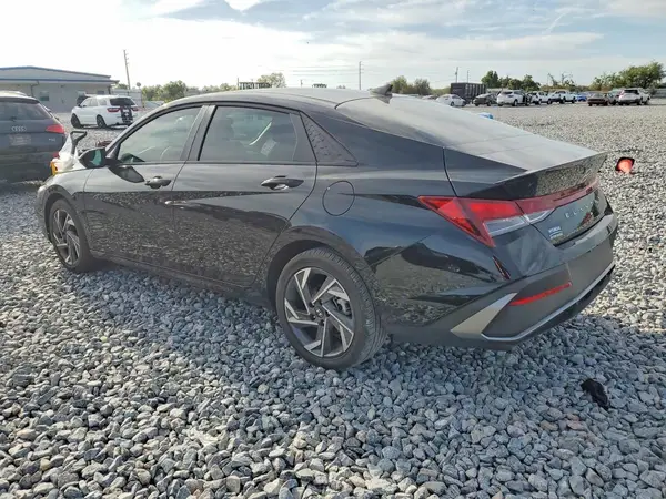KMHLM4DG2SU050793 2025 HYUNDAI ELANTRA - Image 2