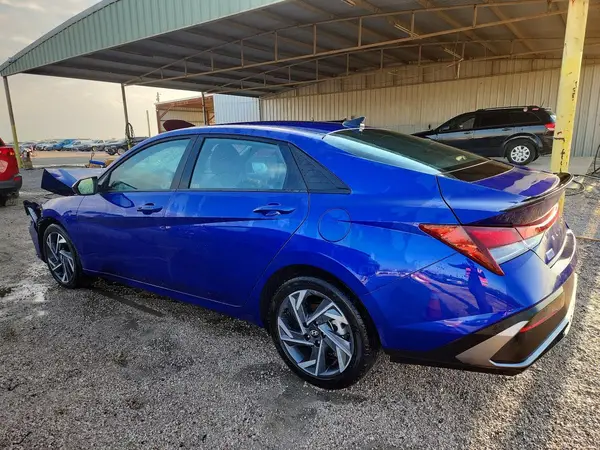 KMHLM4DG2SU057727 2025 HYUNDAI ELANTRA - Image 2