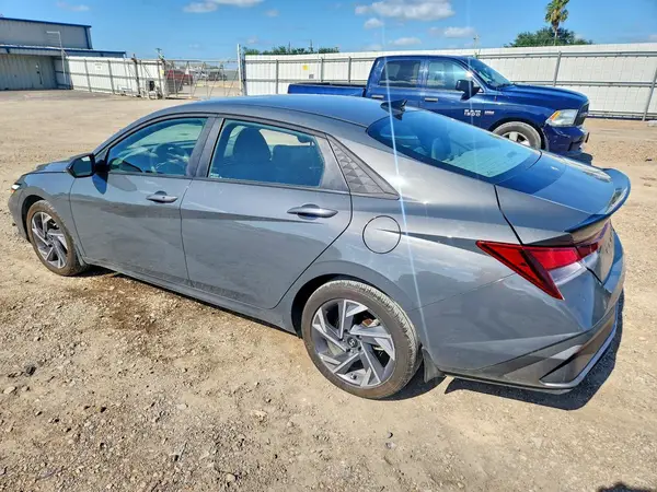 KMHLM4DG2SU059090 2025 HYUNDAI ELANTRA - Image 2