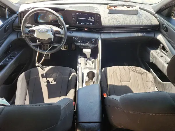 KMHLM4DG2SU060482 2025 HYUNDAI ELANTRA - Image 8