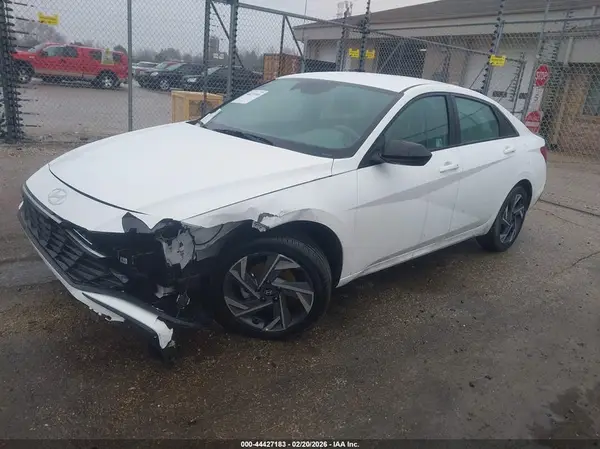 KMHLM4DG2SU064807 2025 HYUNDAI ELANTRA - Image 2
