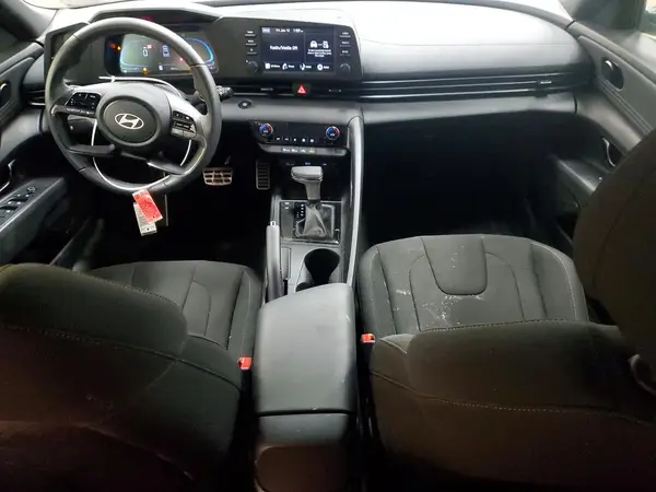 KMHLM4DG2SU068727 2025 HYUNDAI ELANTRA - Image 8
