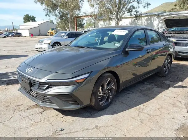 KMHLM4DG2SU073815 2025 HYUNDAI ELANTRA - Image 2
