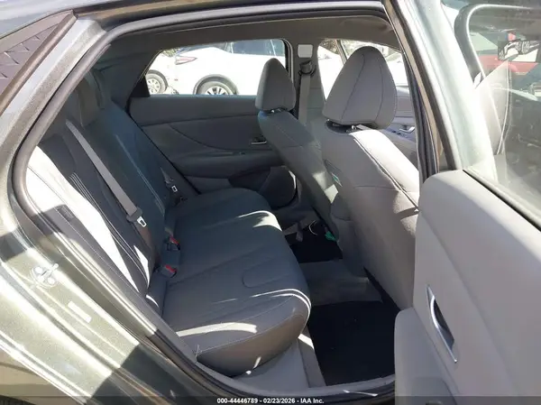 KMHLM4DG2SU073815 2025 HYUNDAI ELANTRA - Image 8