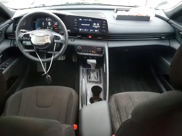 KMHLM4DG2SU074902 2025 HYUNDAI ELANTRA - Image 8